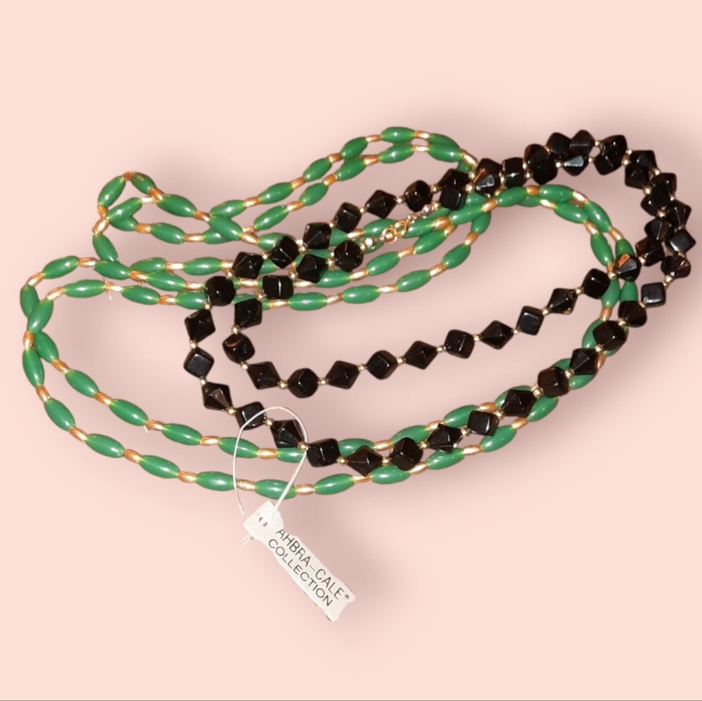 AHBRA Cale collection genuine lucite necklace NWT and green long necklac…